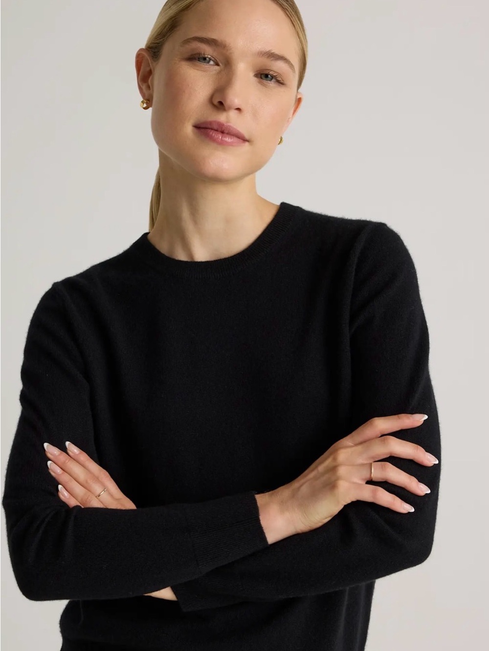 Quince magnolian 100% cashmere Black Crewneck Sweater Minimalist Knit S/M luxury